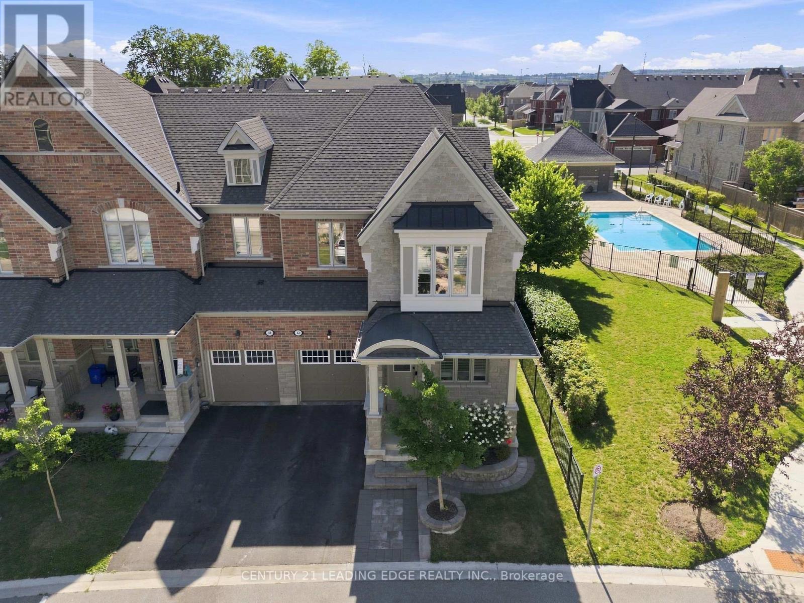 42 WORKMENS CIRCLE, Ajax (Northwest Ajax) — photo 3