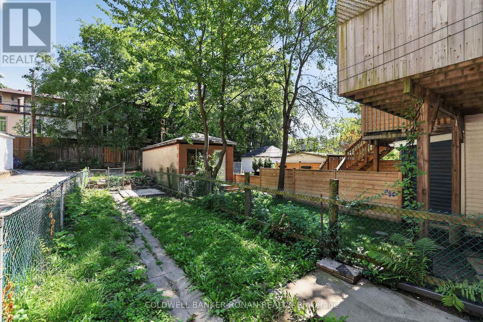 391 JONES AVENUE - 38