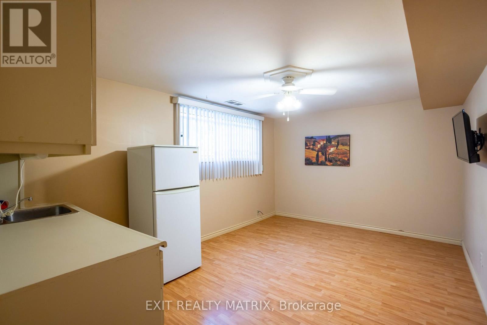 4 Bed, 2 Bath House for Sale in Ottawa – 2064 ST LAURENT BOULEVARD, Ottawa – MLS# X13644898 - Image 35