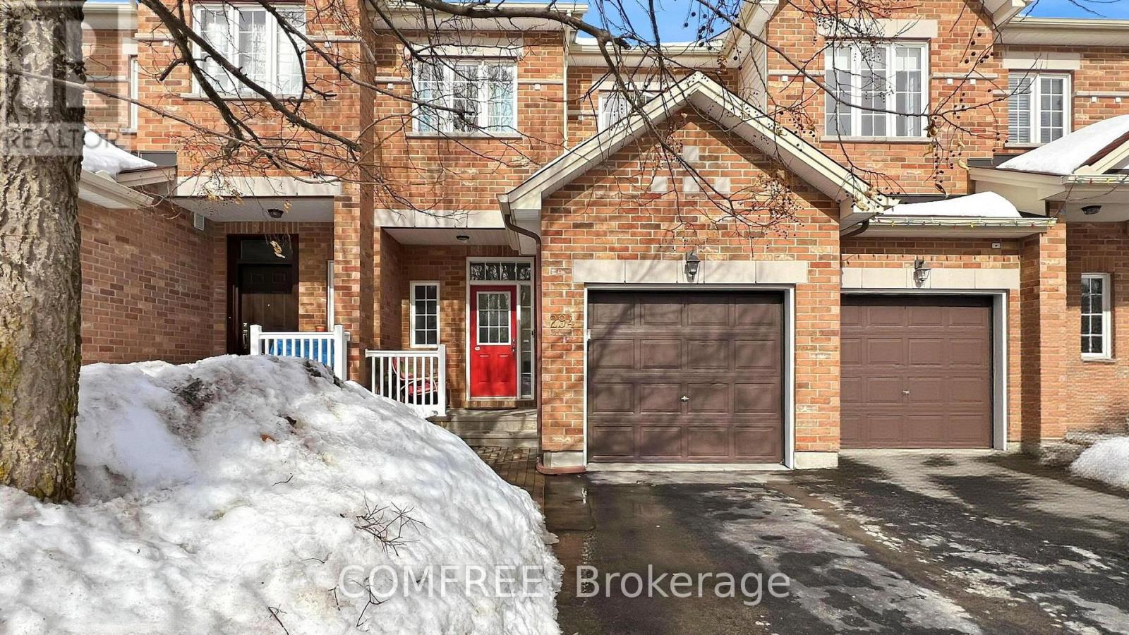 294 WAYMARK CRESCENT - 1