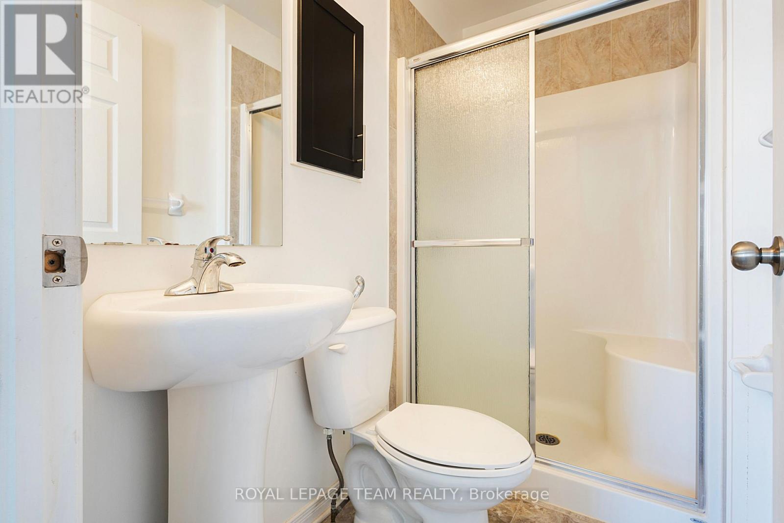 3 Bed, 3 Bath House for Rent in Ottawa – 566 SIMRAN PRIVATE, Ottawa – MLS# X13644988 - Image 22