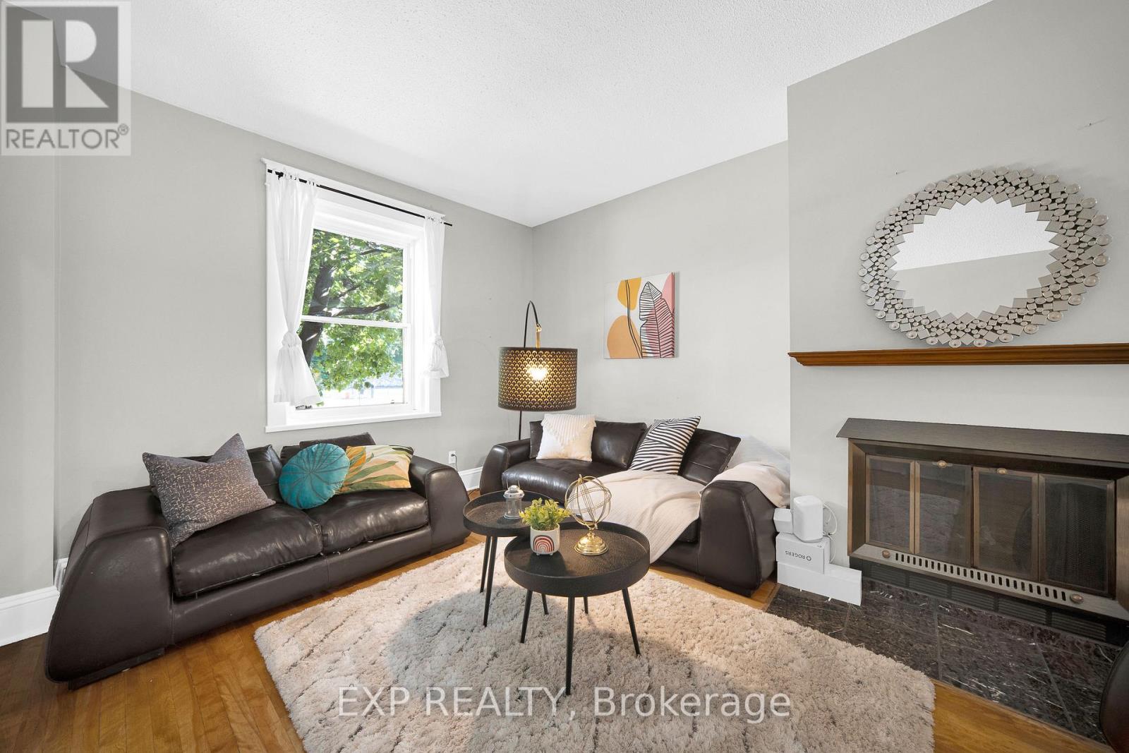 463 SLATER STREET - 4