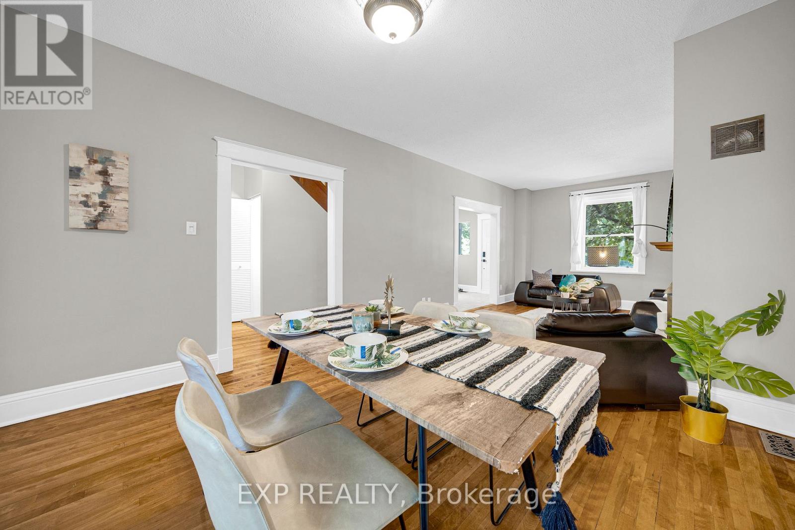 463 SLATER STREET - 8