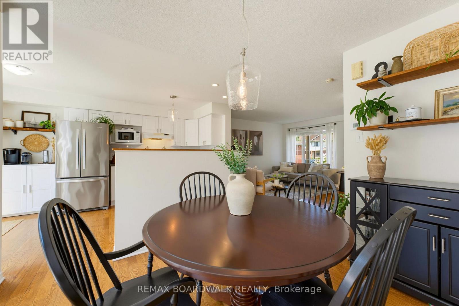 2 Bed, 2 Bath House for Sale in Ottawa – 1474 BONNEVILLE CRESCENT, Ottawa – MLS# X13645252 - Image 17