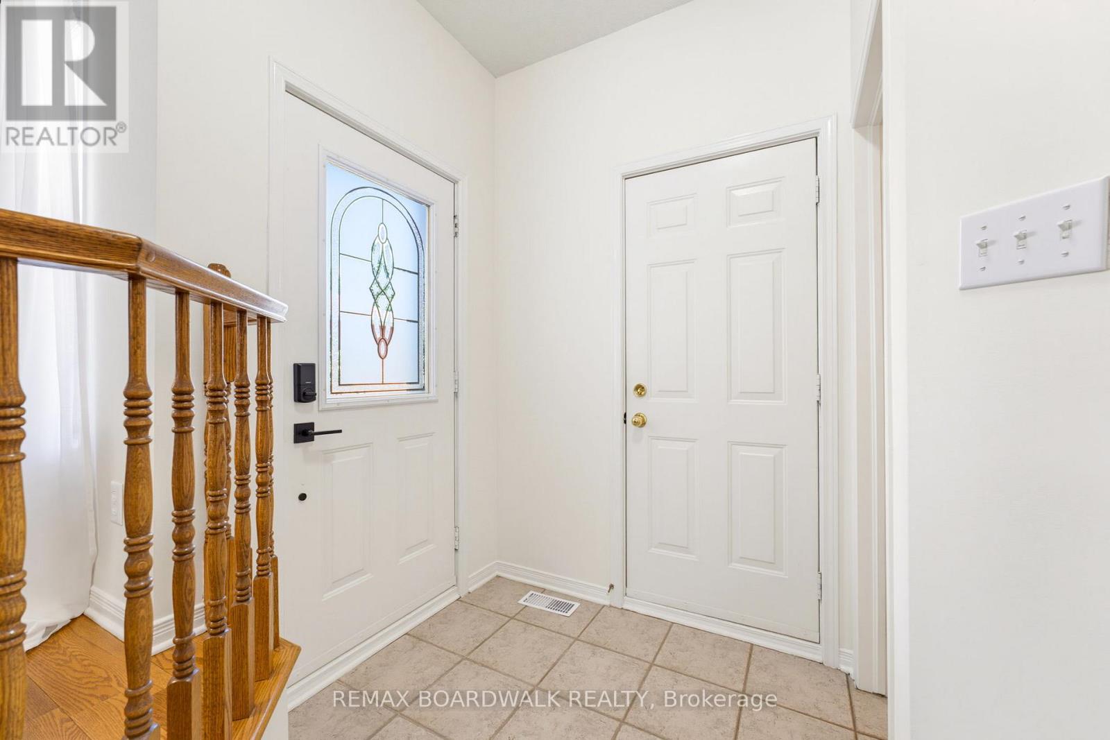 2 Bed, 2 Bath House for Sale in Ottawa – 1474 BONNEVILLE CRESCENT, Ottawa – MLS# X13645252 - Image 6