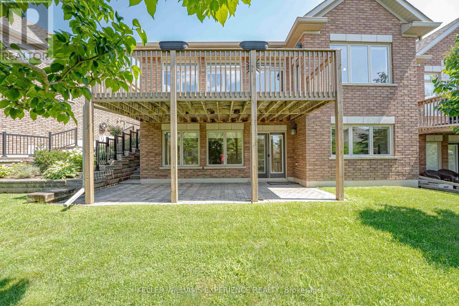 26 UPPER HIGHLAND - 32