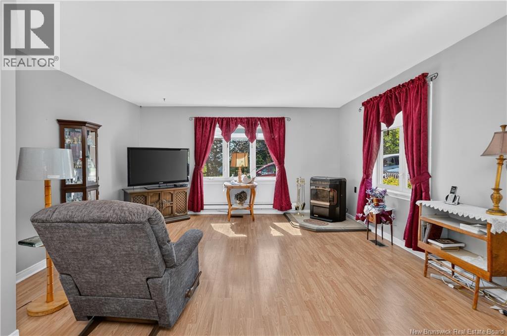 5133 Route 114 - 21