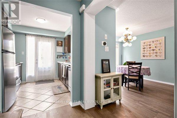 745 CHALLINOR TERRACE - 8