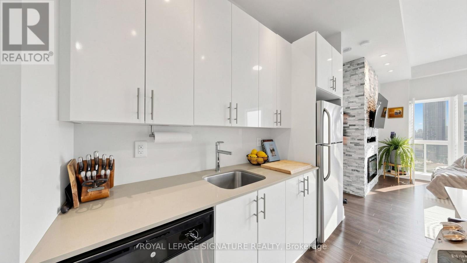 #2524 165 LEGION ROAD - 14