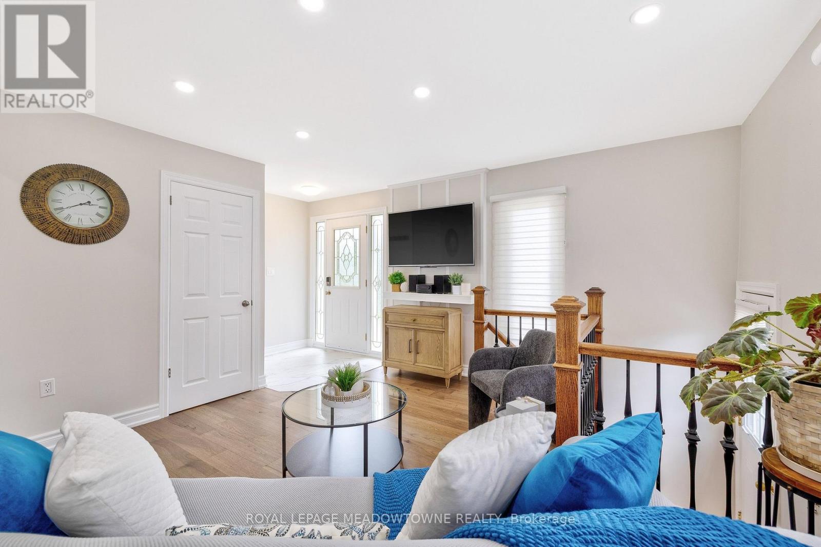46 HEWSON CRESCENT - Image 5