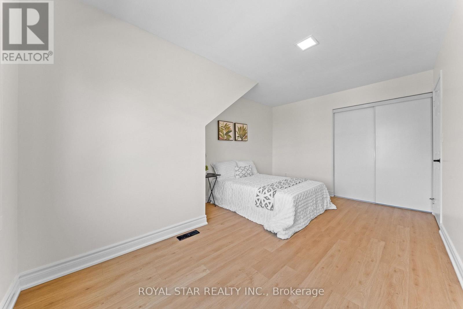 1522 SWANN CRESCENT - Image 32