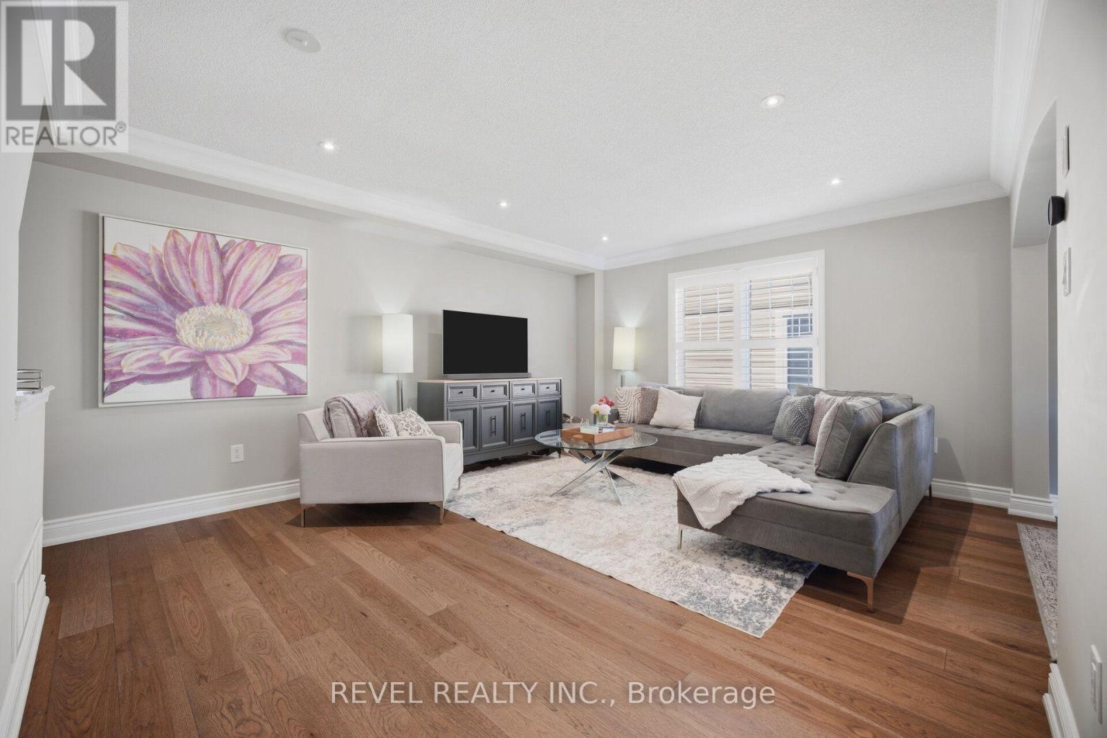 739 CHALLINOR TERRACE - Image 5