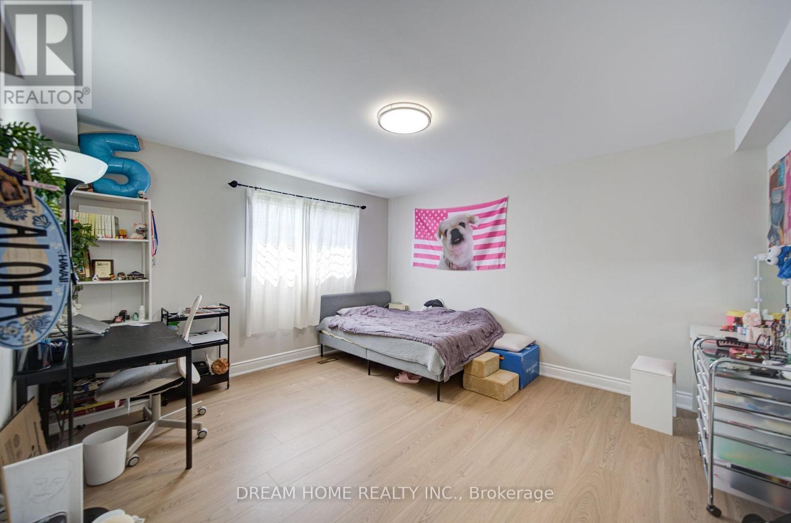 1323 SHAMIR CRESCENT - 34