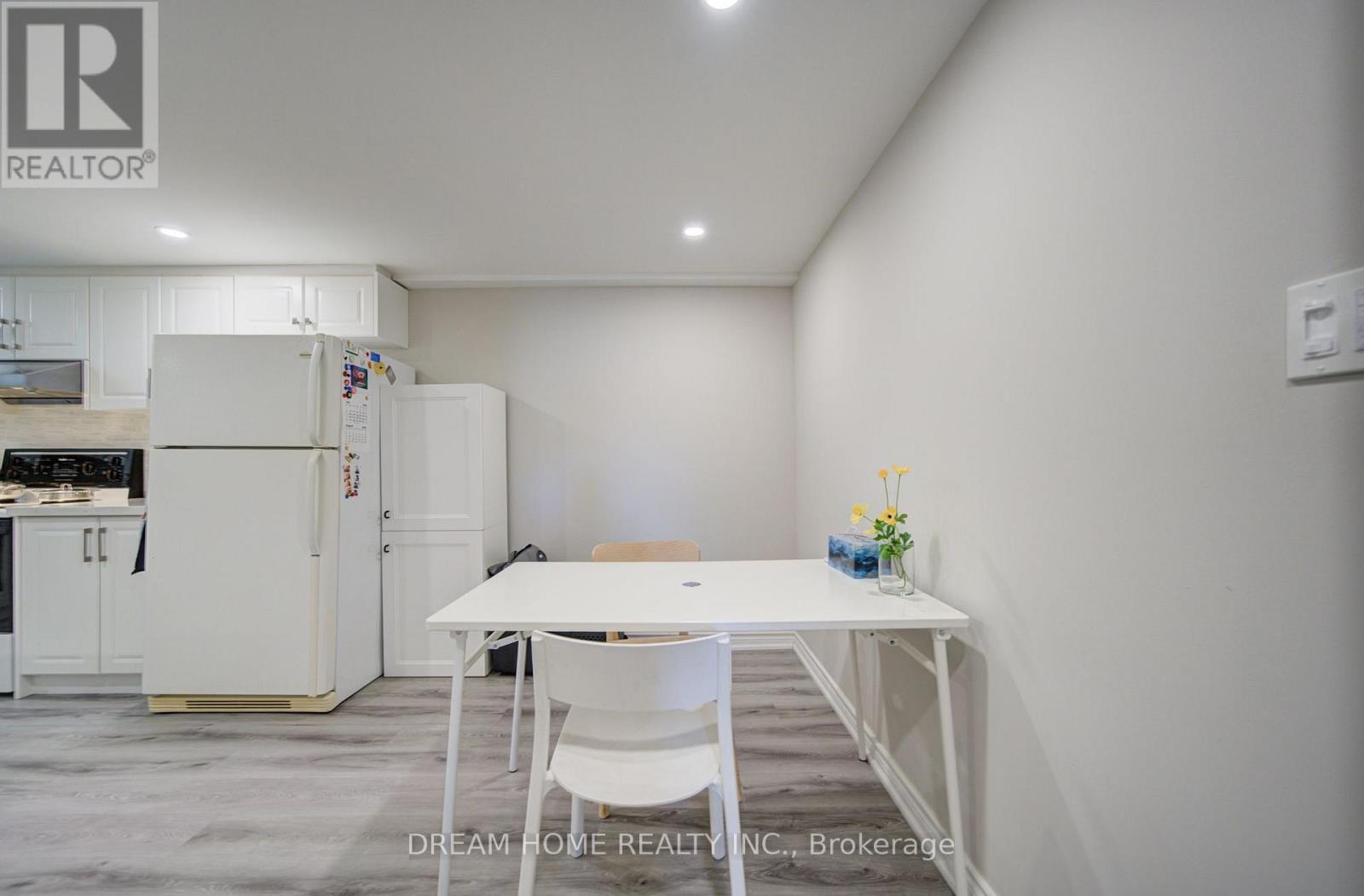1323 SHAMIR CRESCENT - 43