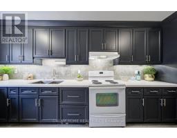 1323 Shamir Crescent, Mississauga, ON L5C1L2 Photo 14