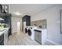 1323 Shamir Crescent, Mississauga, ON L5C1L2 Photo 16