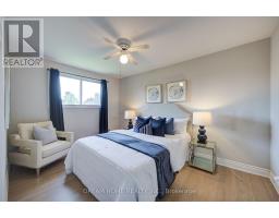 1323 Shamir Crescent, Mississauga, ON L5C1L2 Photo 20