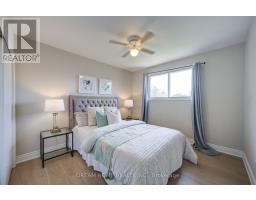 1323 Shamir Crescent, Mississauga, ON L5C1L2 Photo 25