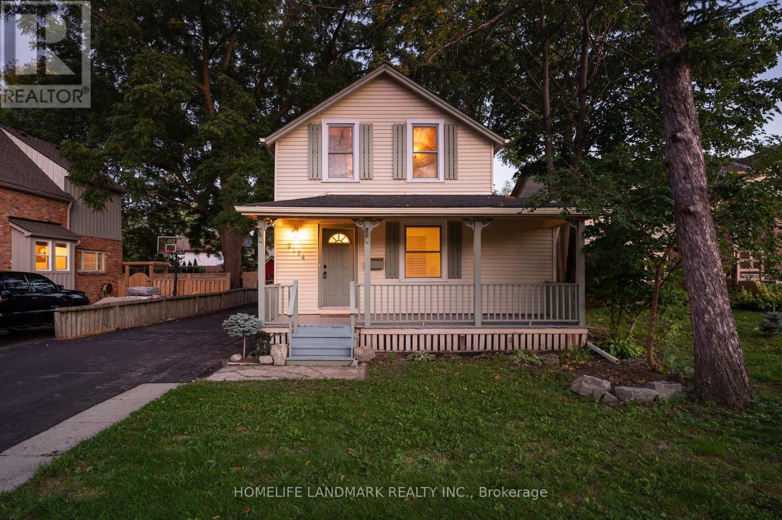 Photo of 2174 New Street