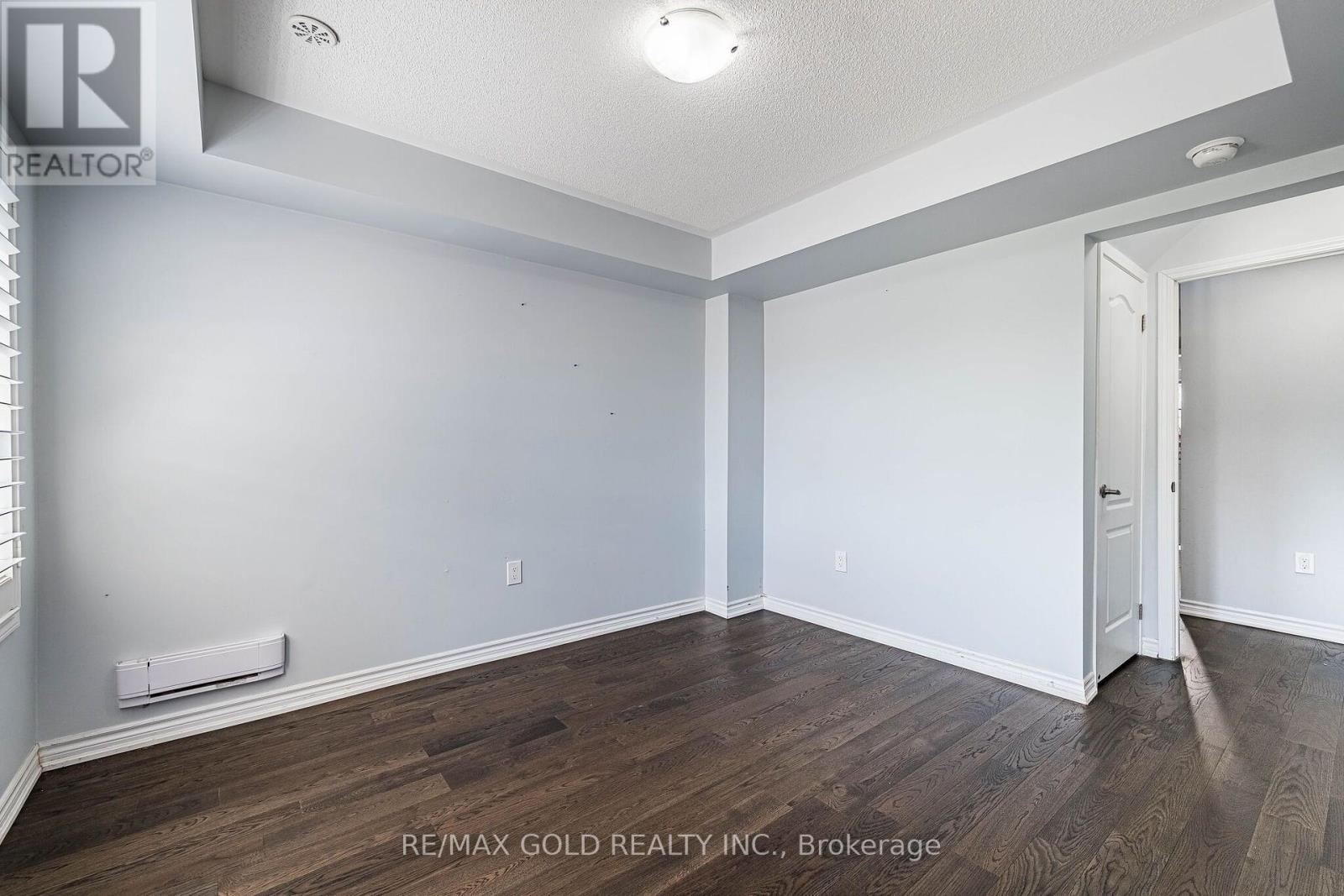 98 BANNISTER CRESCENT - 8
