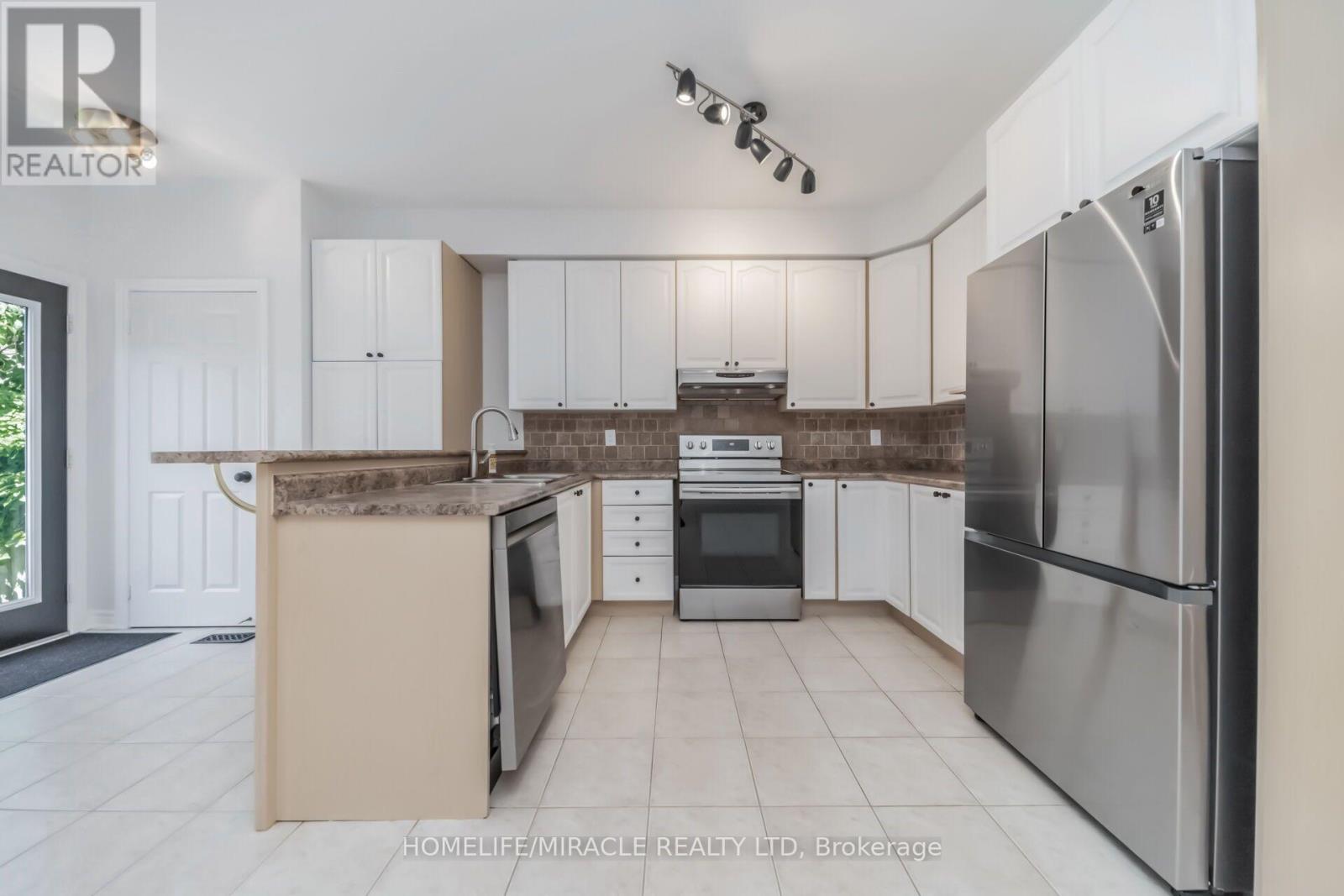 257 GATWICK DRIVE - 13