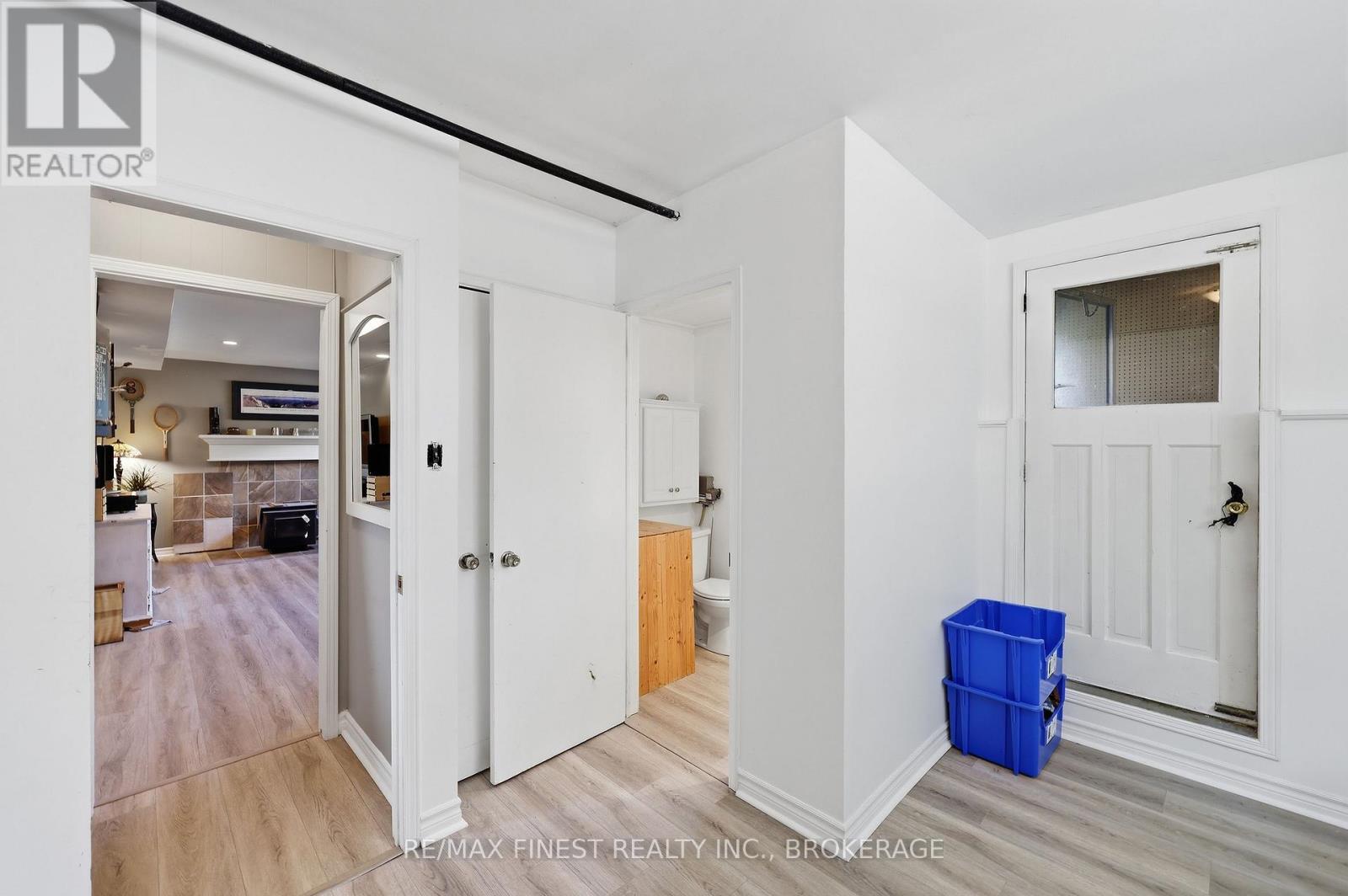 2347 BATTERSEA ROAD - Image 32