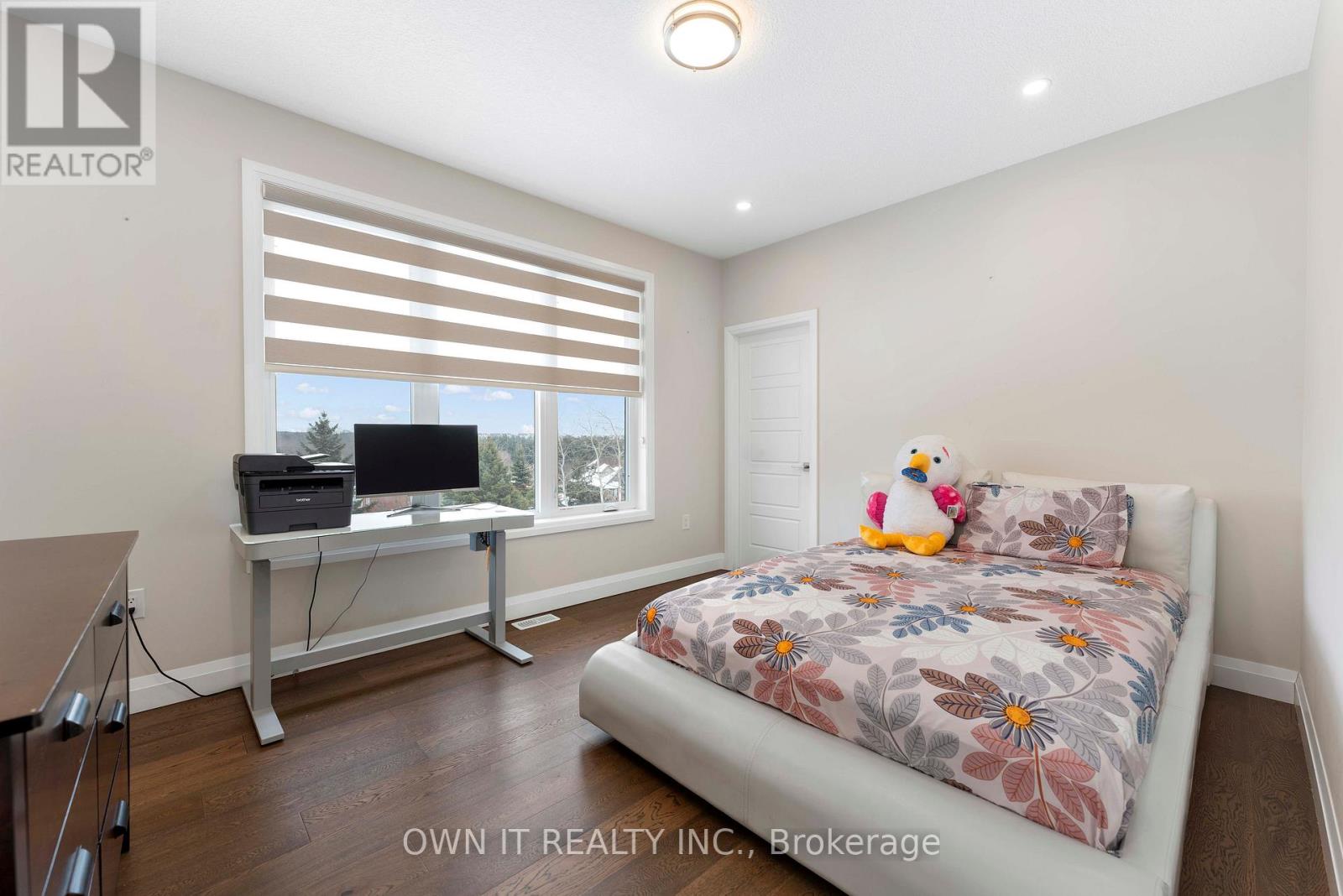 23 YARL PLACE - 32