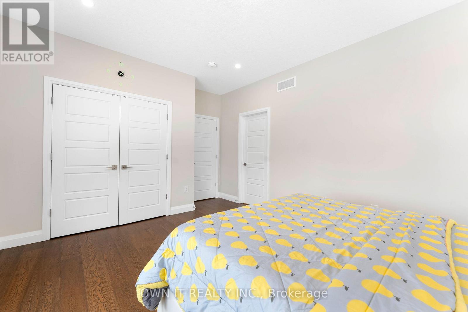 23 YARL PLACE - 36
