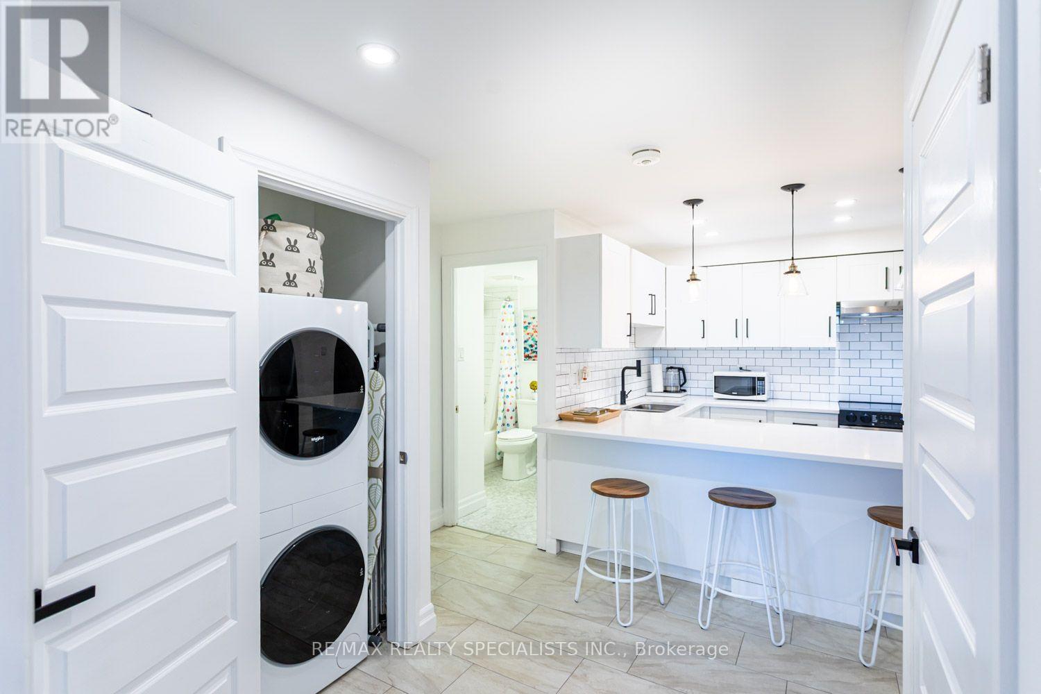 #601 55 YARMOUTH STREET - 15