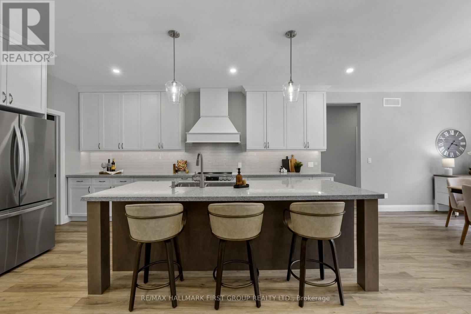 3922 KENNEDY ROAD - 11