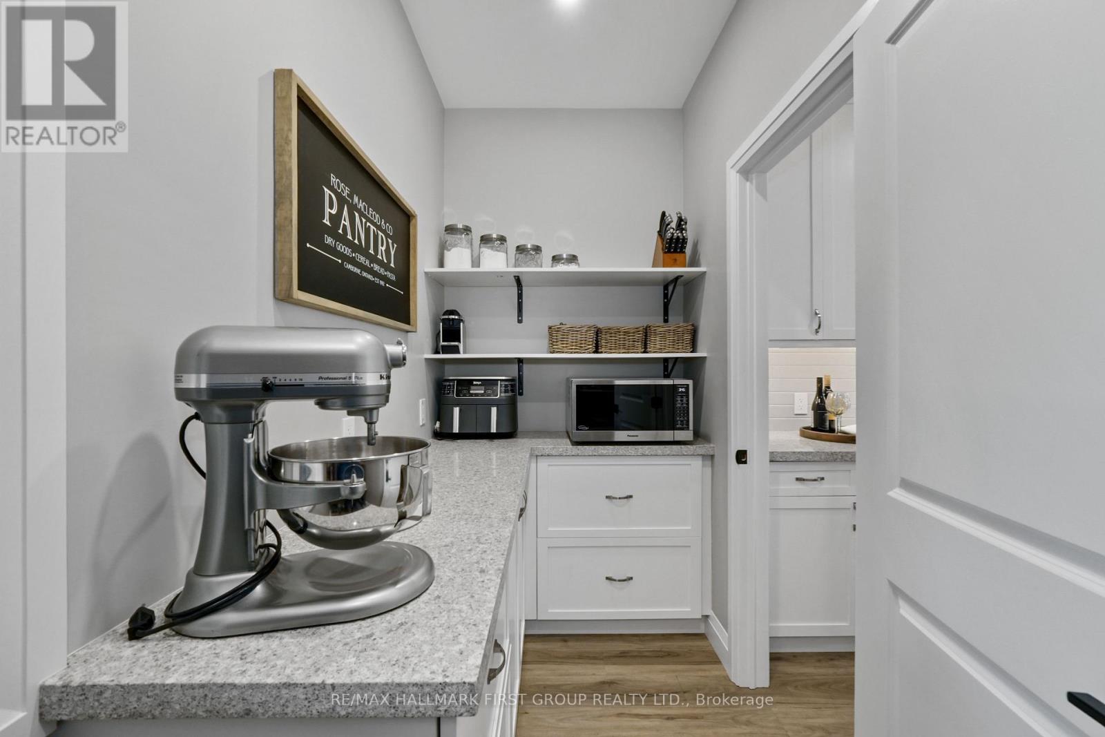 3922 KENNEDY ROAD - 15