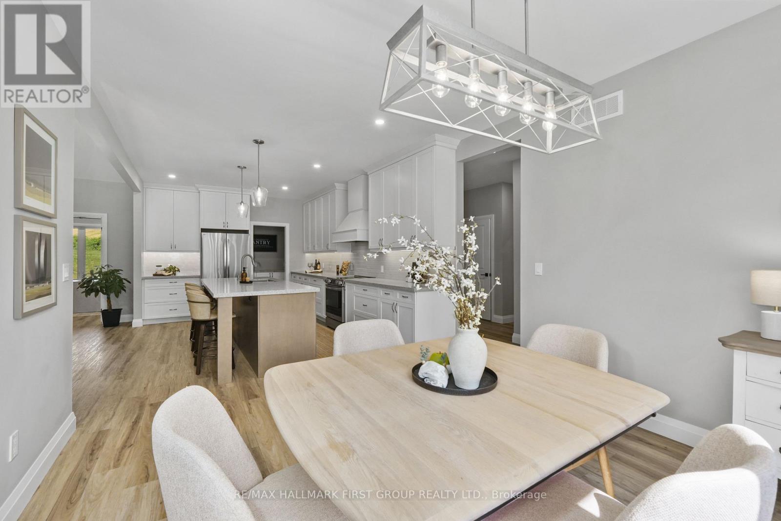 3922 KENNEDY ROAD - 18
