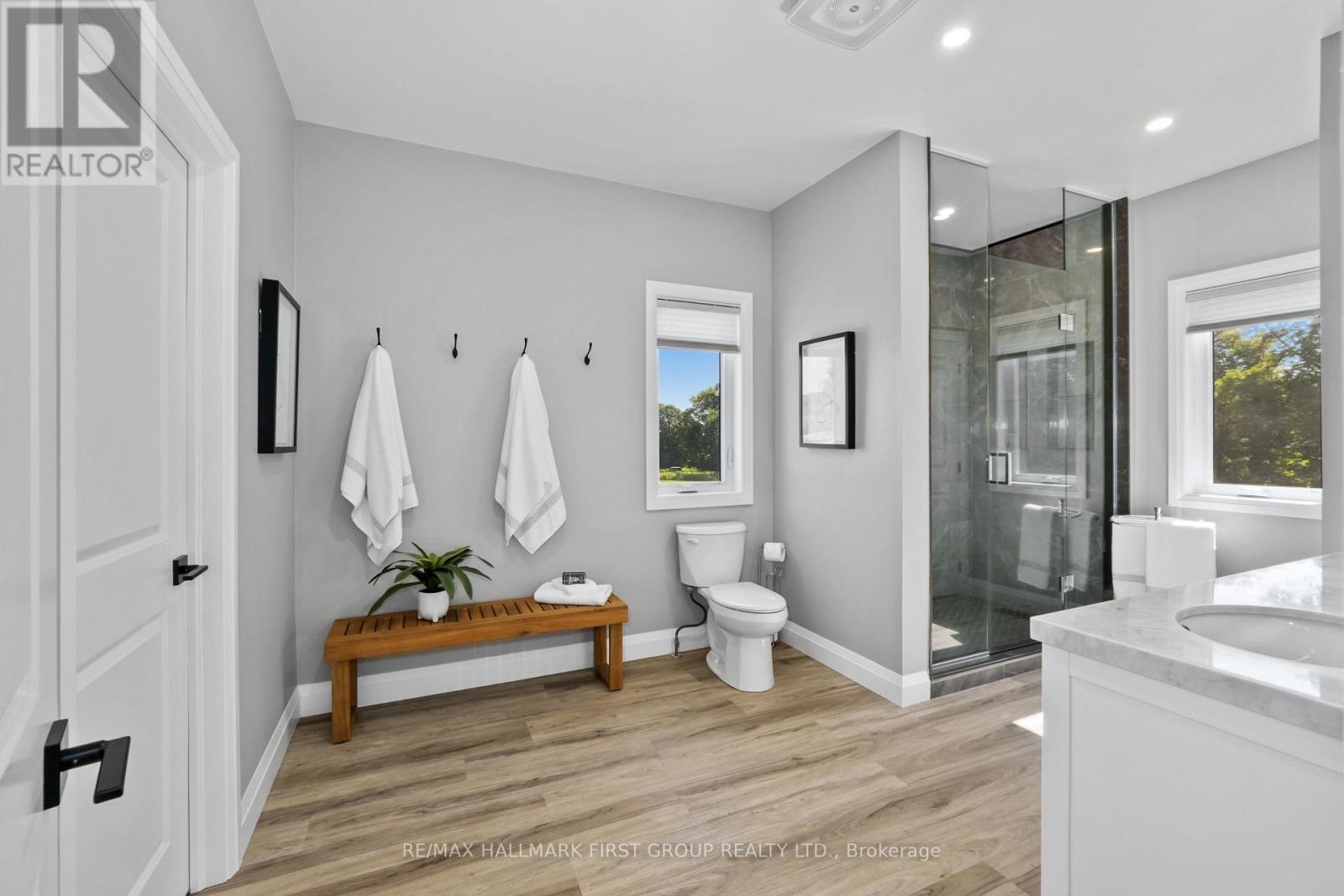 3922 KENNEDY ROAD - 23