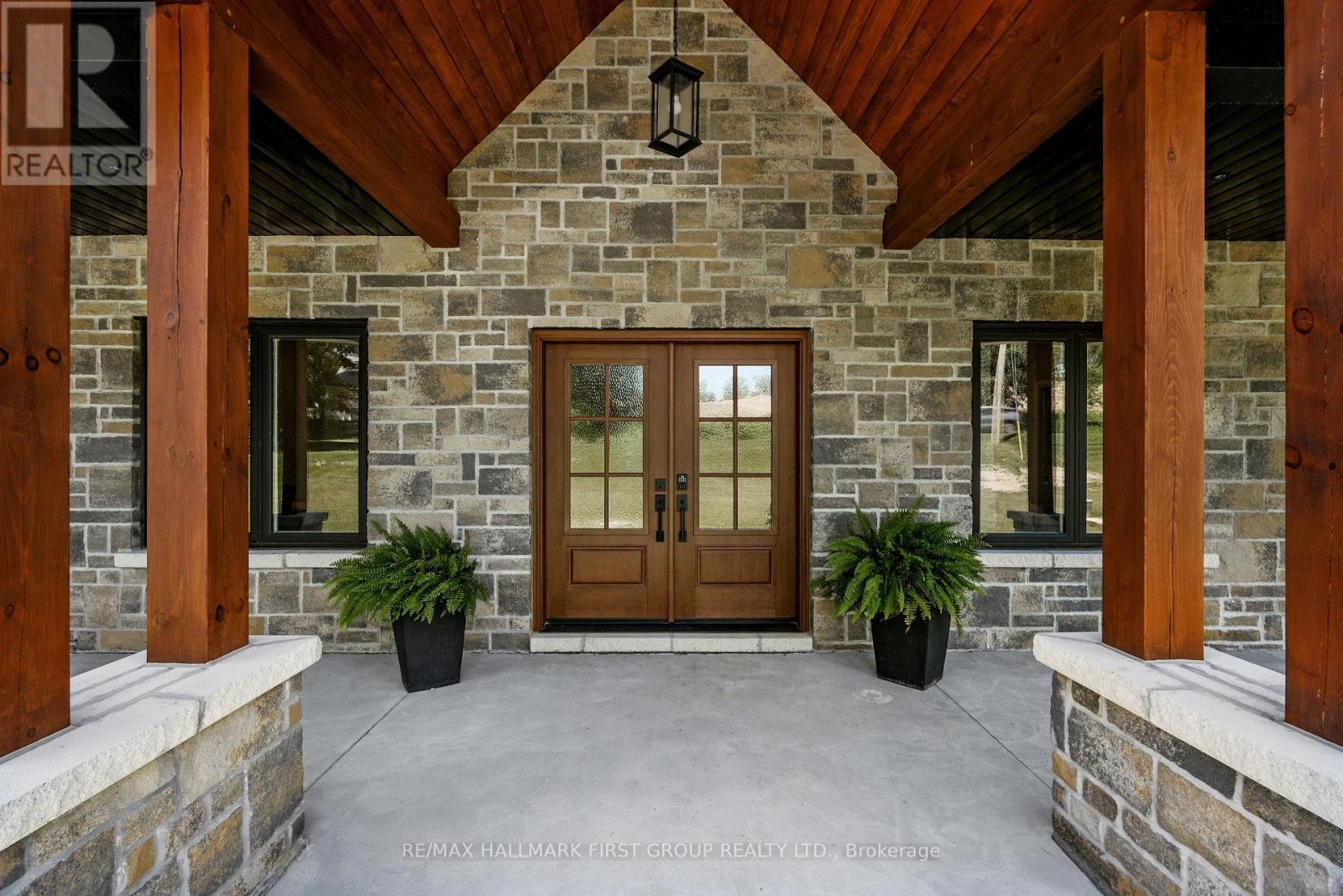 3922 KENNEDY ROAD - 3