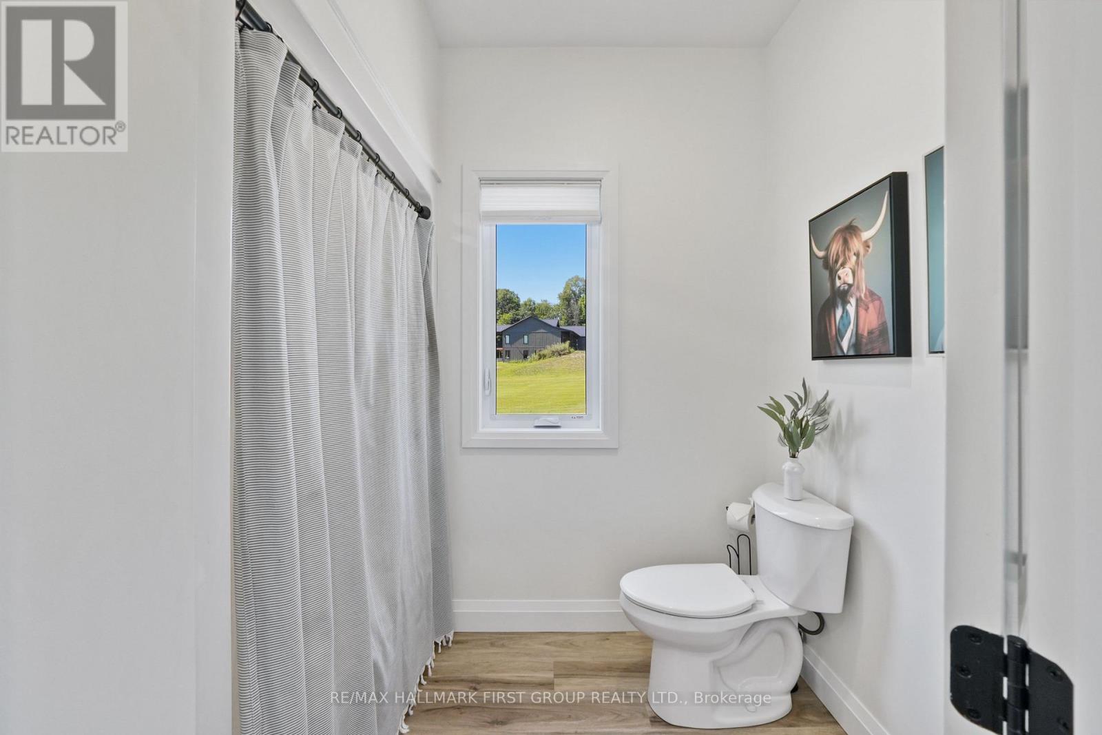 3922 KENNEDY ROAD - 30