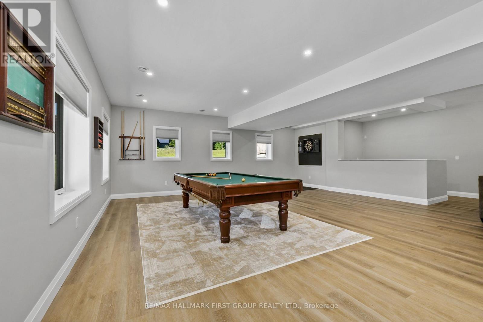 3922 KENNEDY ROAD - 38