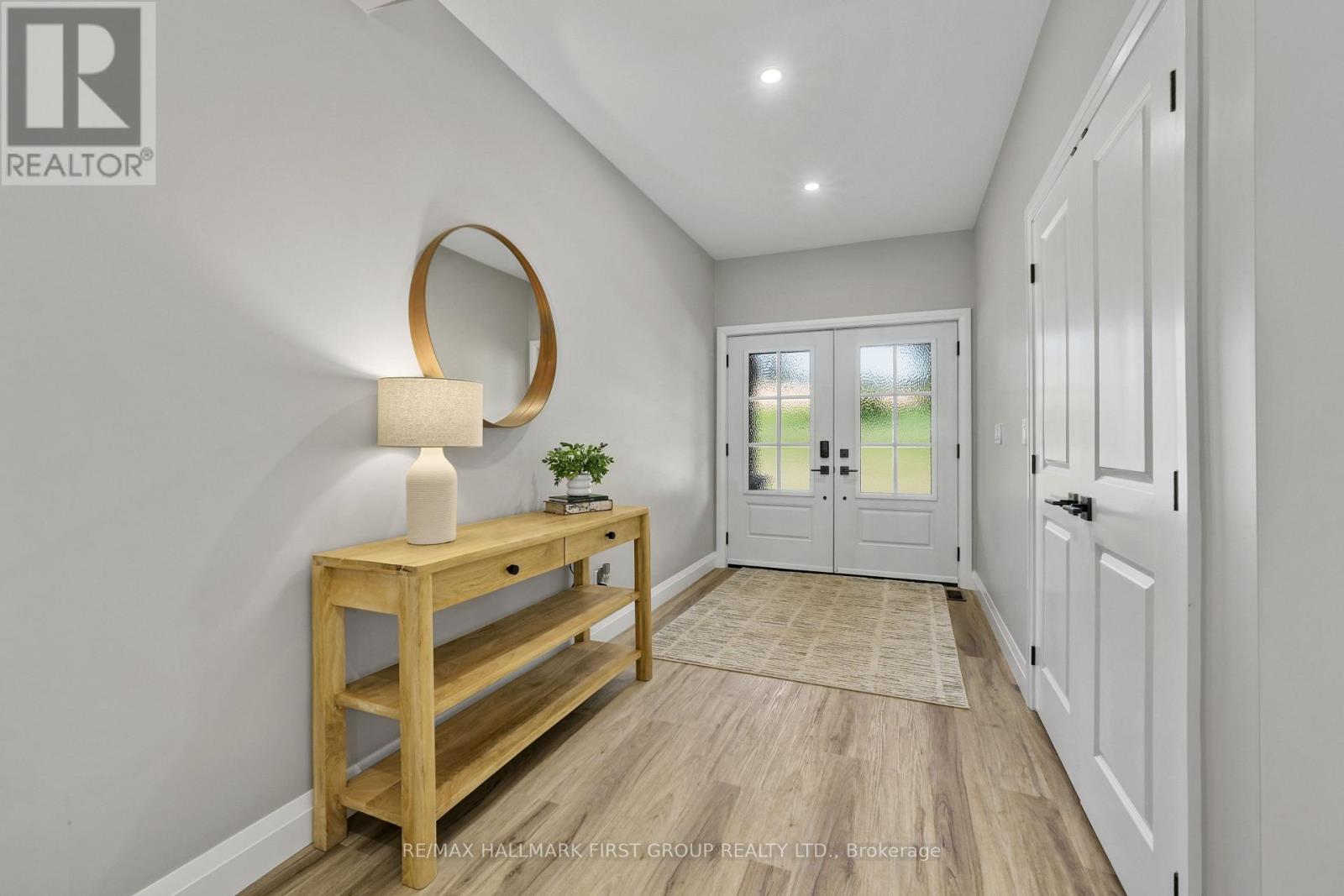 3922 KENNEDY ROAD - 4