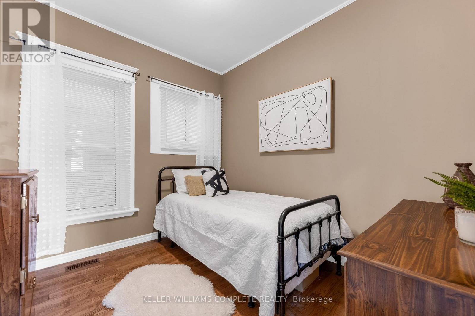 3-bedroom home for sale at 50 STRATHCONA AVENUE, Brantford ON · photo 13 of 33