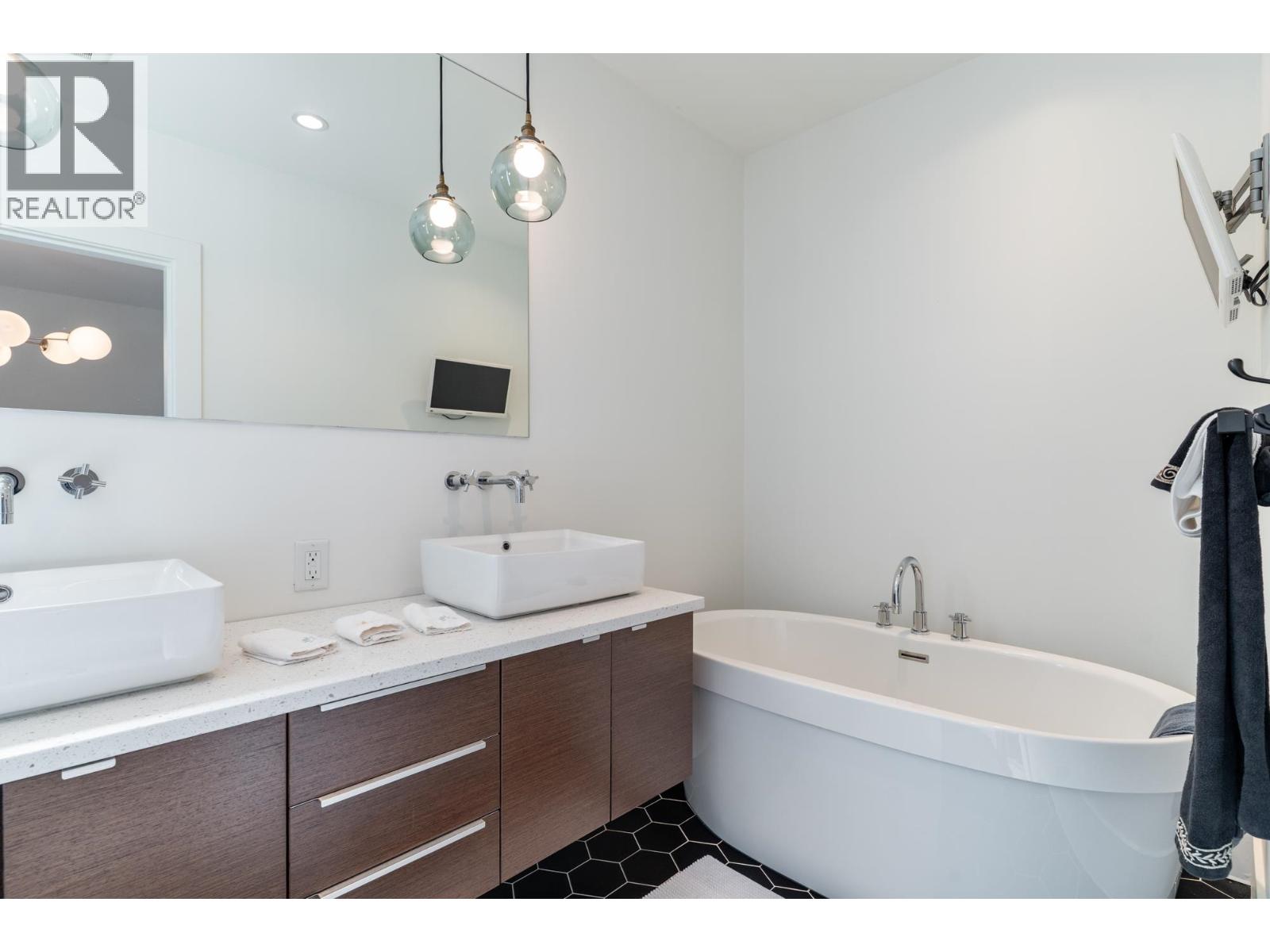 5 Bed, 3 Bath House for Sale in Delta – 1491 FARRELL AVENUE, Delta – MLS# R3151672 - Image 41