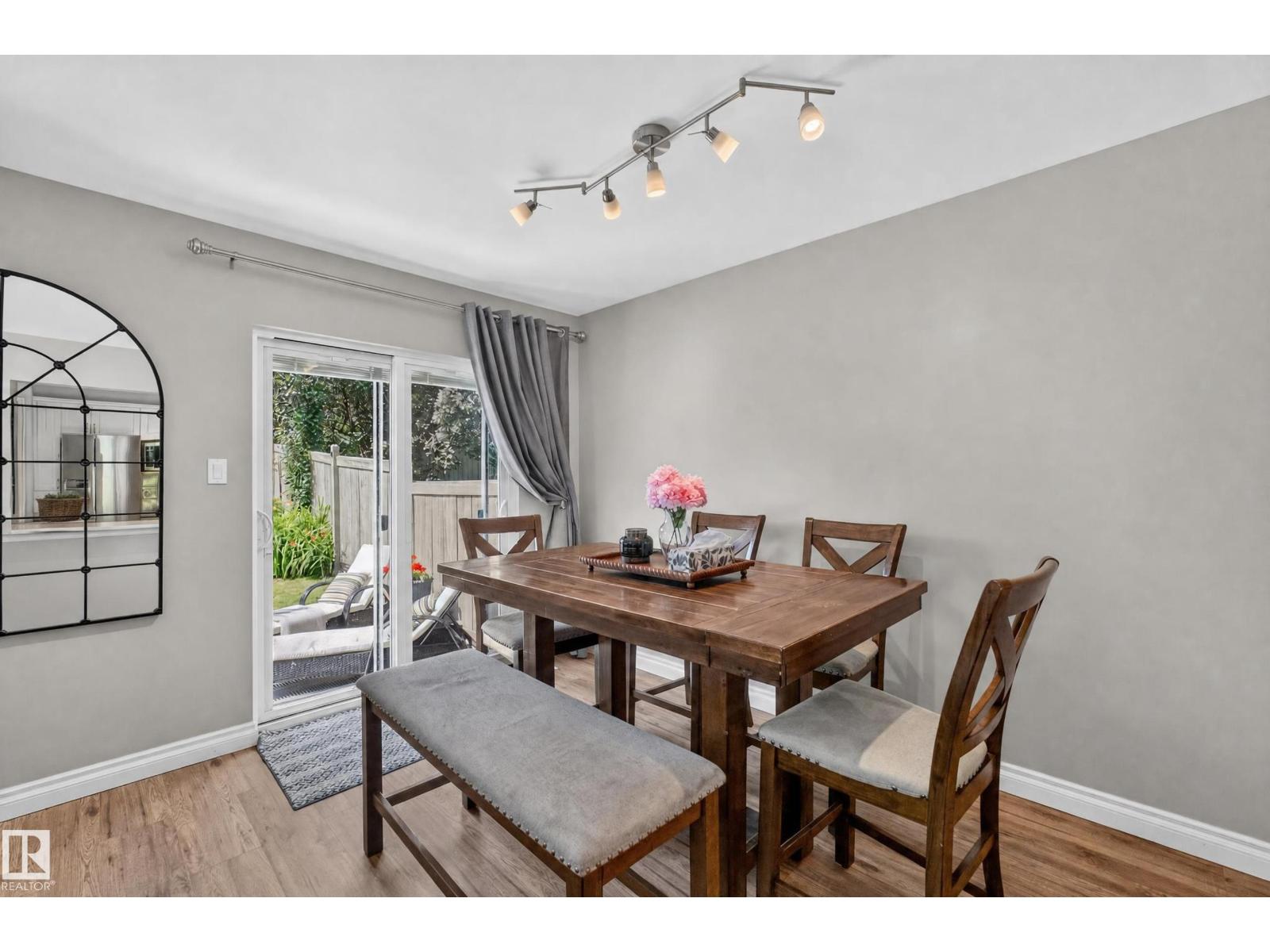 #25 200 ERIN RIDGE DR - 18