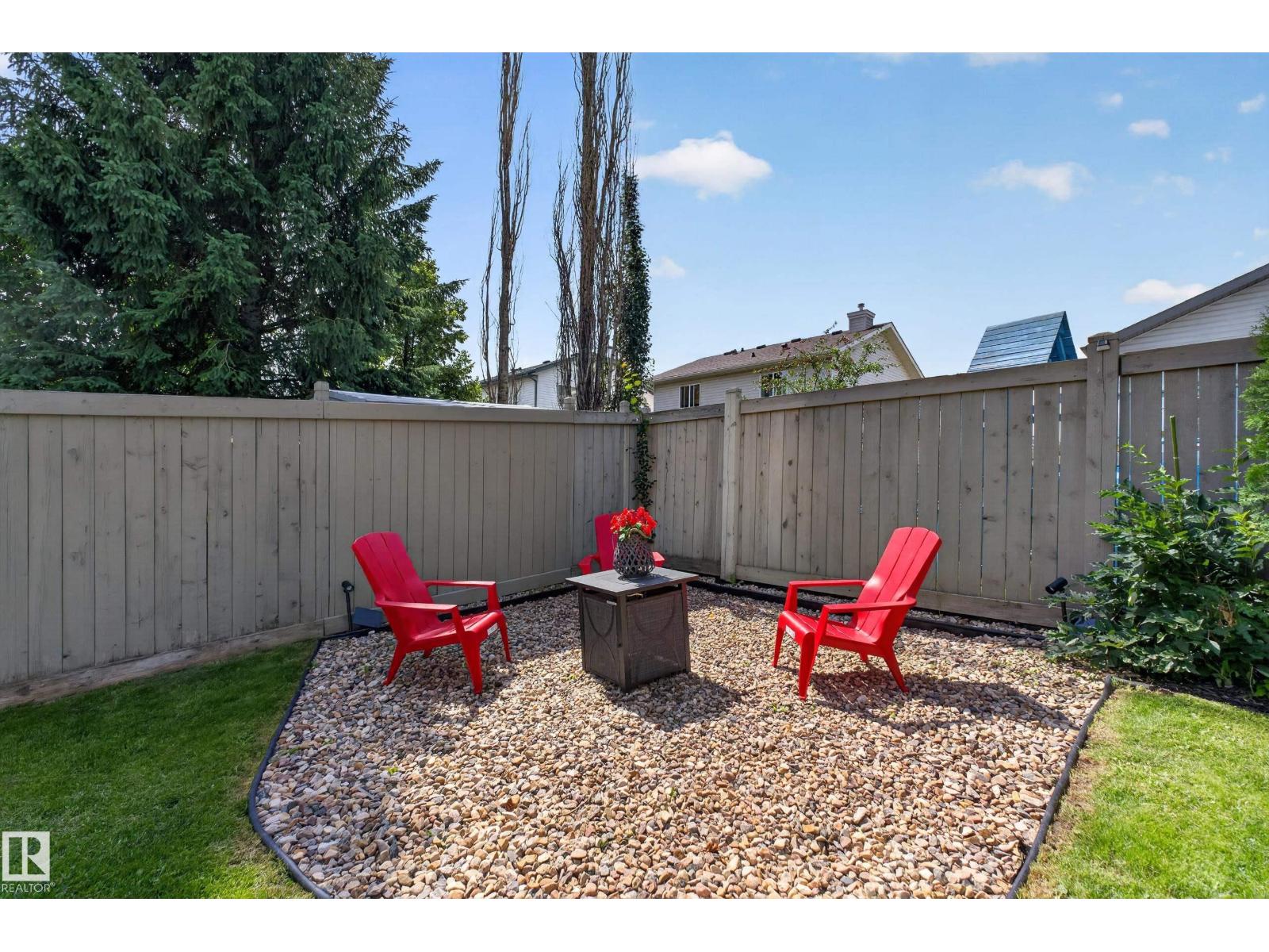 #25 200 ERIN RIDGE DR - 42