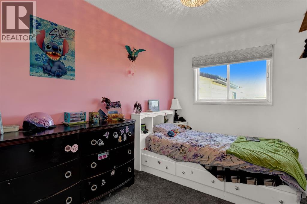4404, 54 Avenue - Image 15