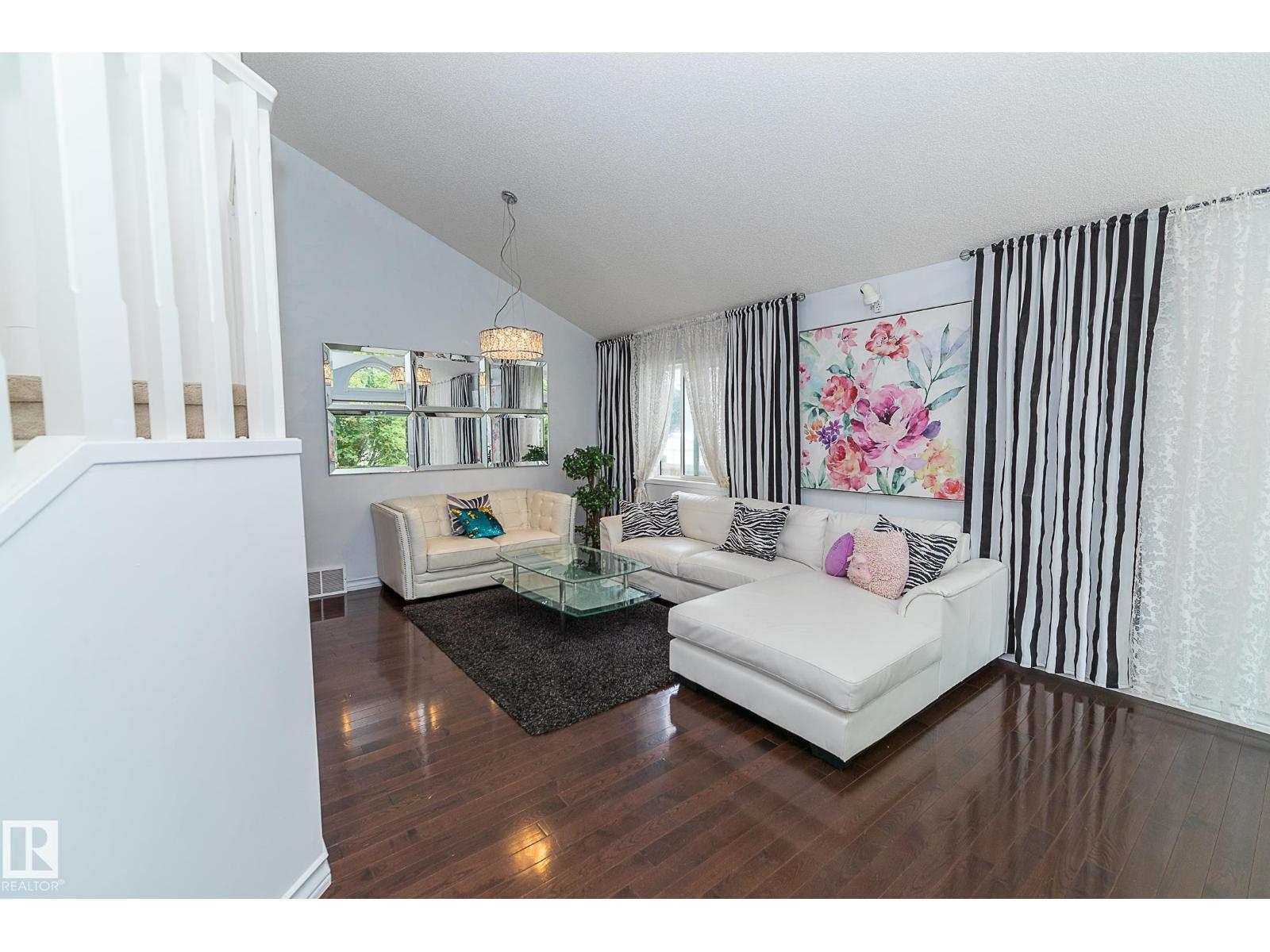 819 113A ST NW - 17