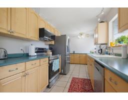 19671 49 Avenue, Langley, BC V3A3R2 Photo 13