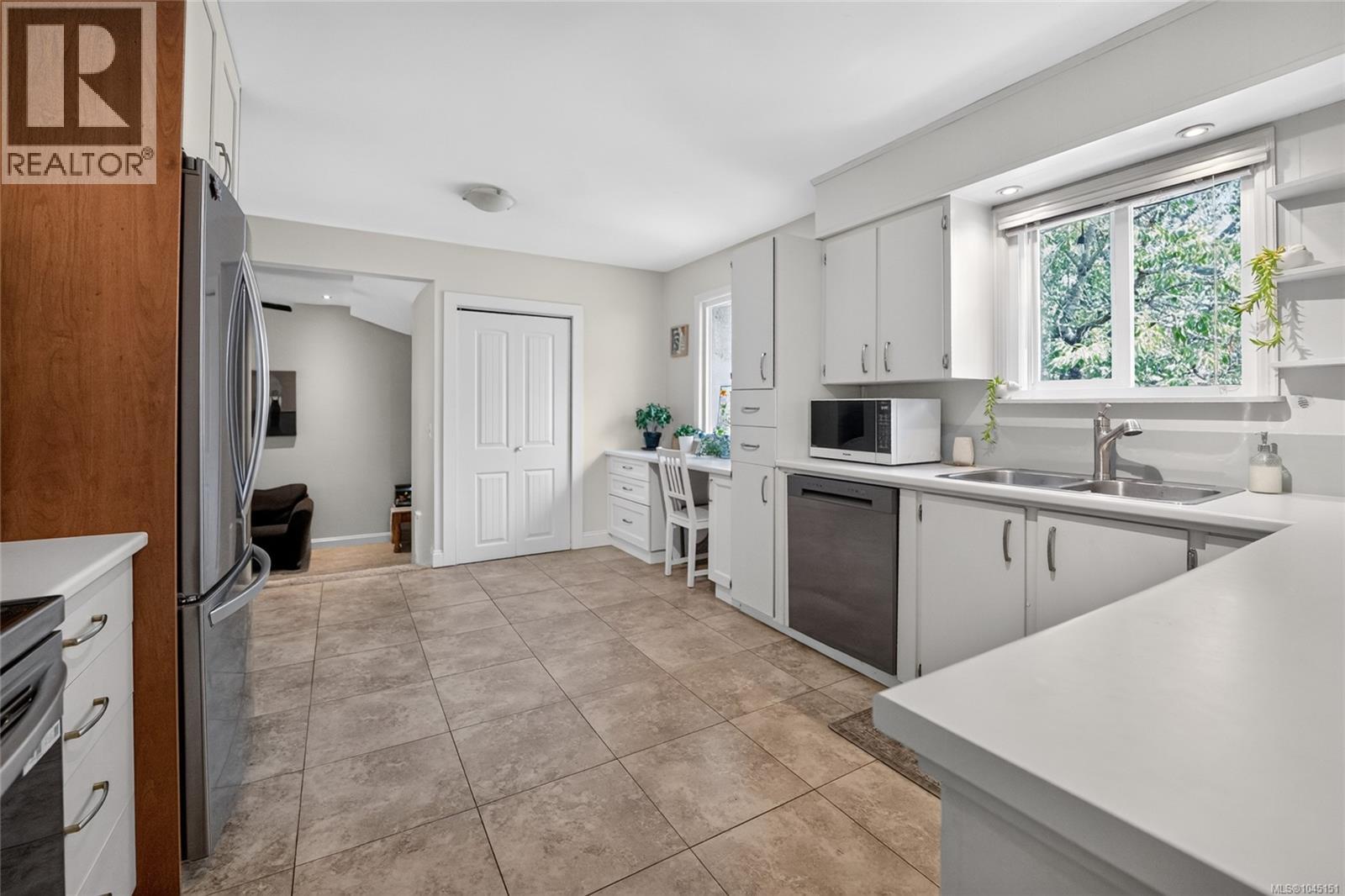 5236 Burnham Cres - 21
