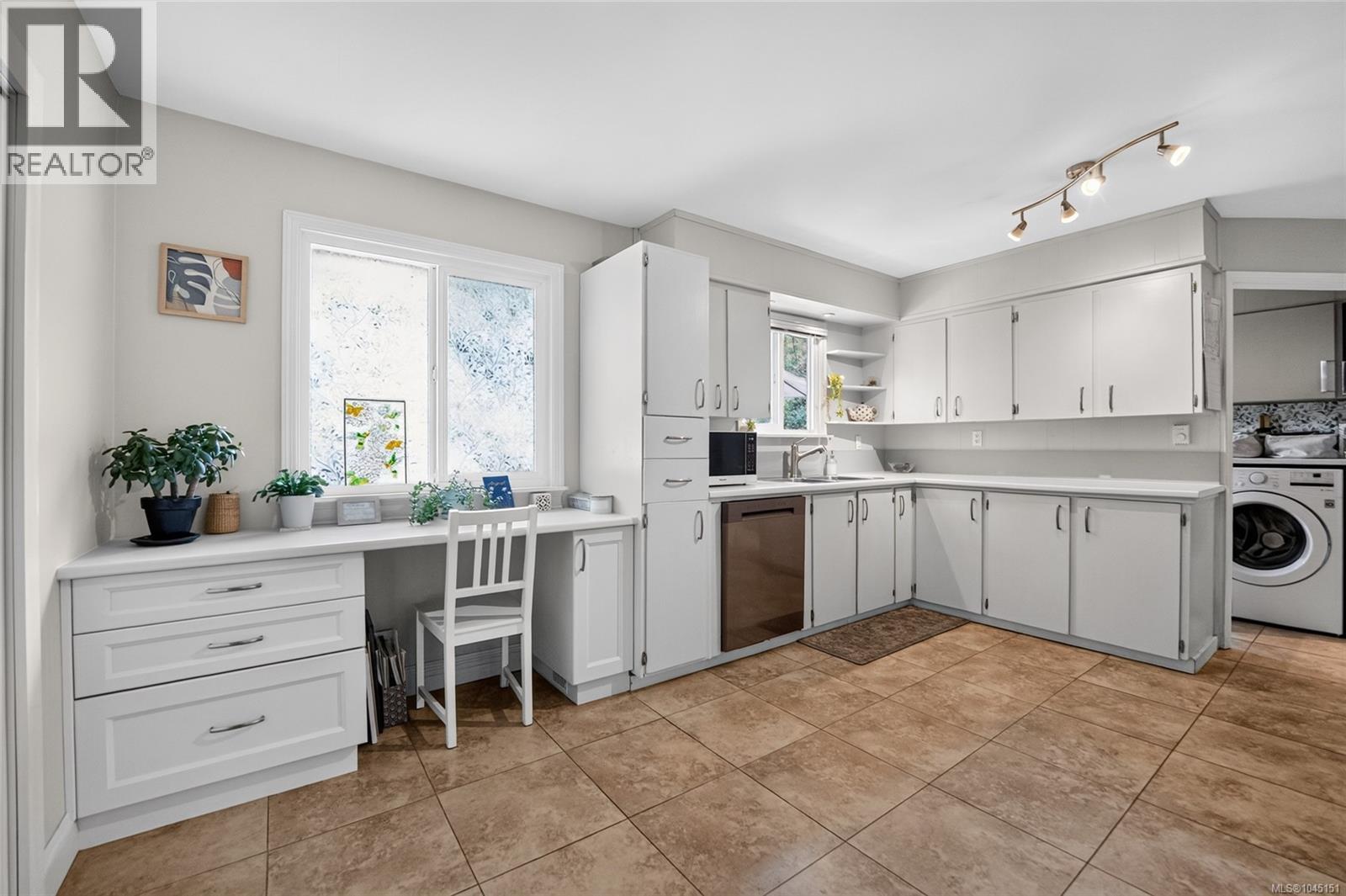 5236 Burnham Cres - 18