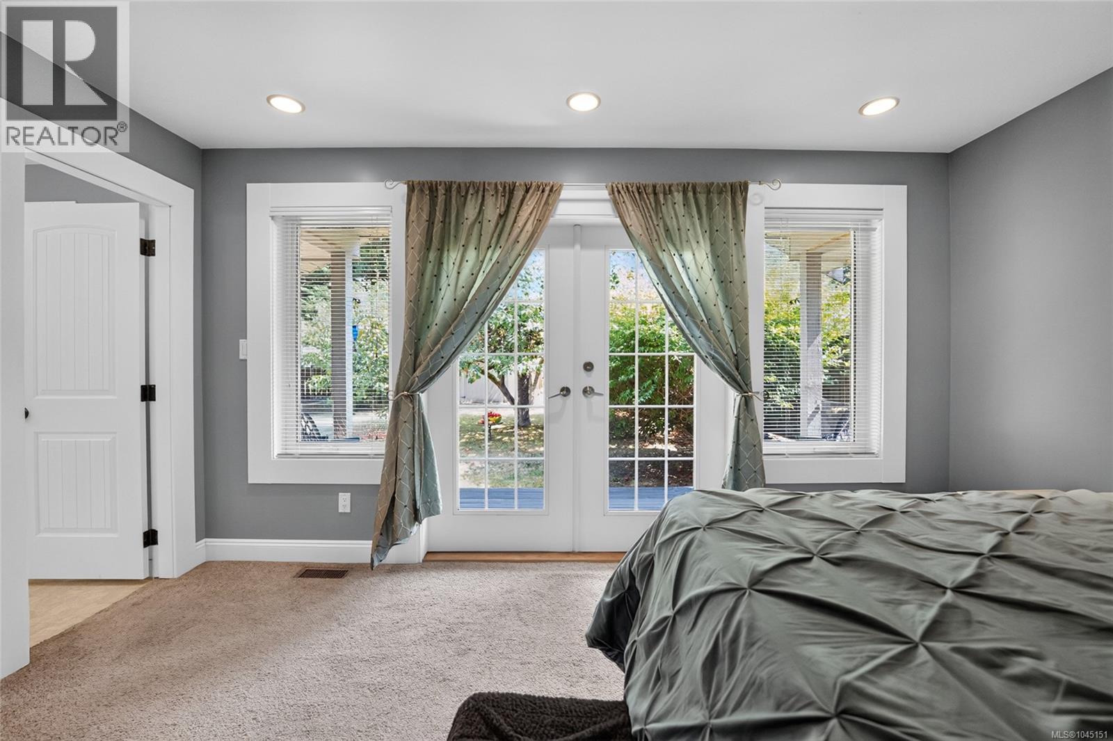 5236 Burnham Cres - 34