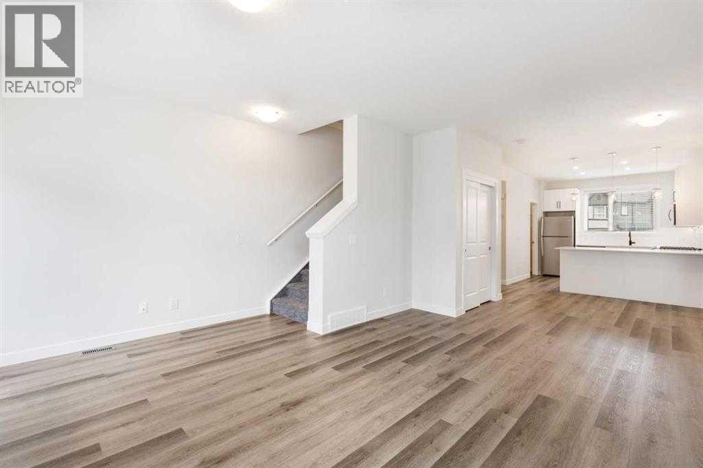30 Evanscrest Park NW - 11