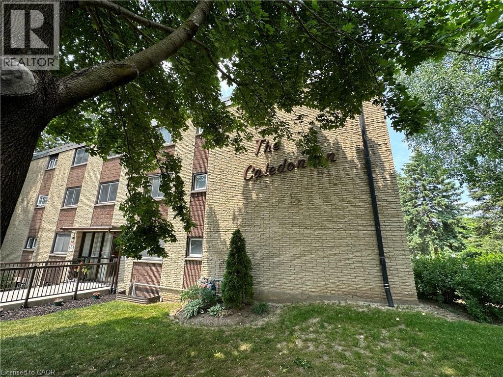 944 CALEDONIAN View Unit# 301, Cambridge — photo 2