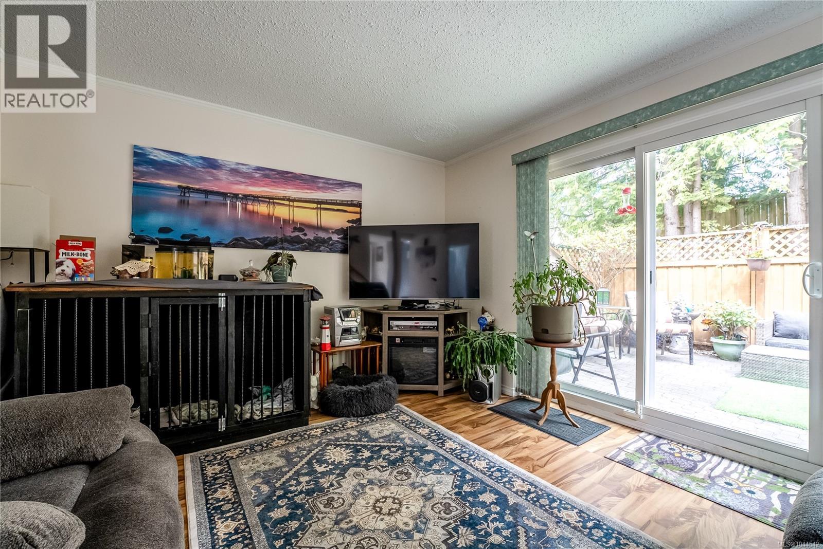 #14 1184 Clarke Rd - 4